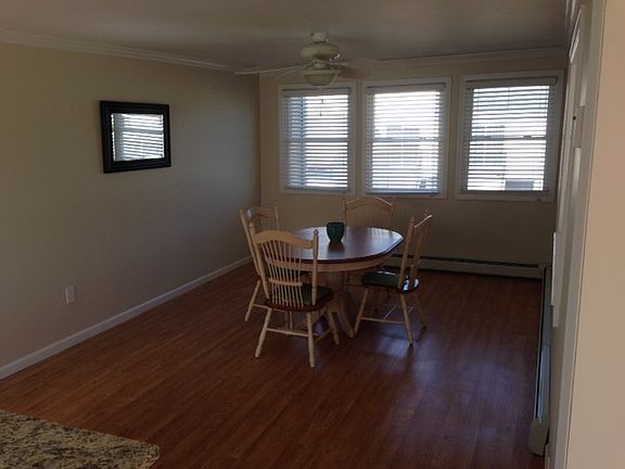 4th image of 41 Ferry Ln