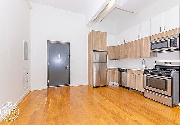 2nd image of 618 Bushwick Ave #303