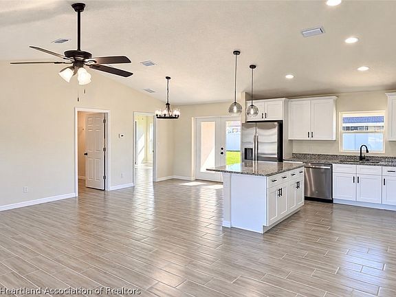 3rd image of 4740 Whiting Dr