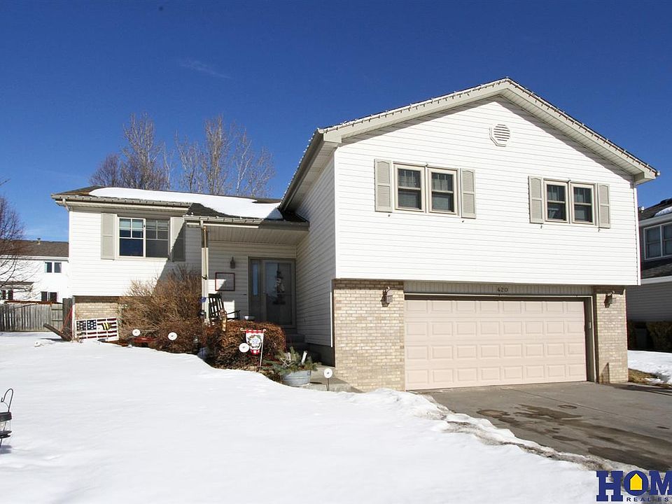 1st image of 420 W Chadderton Dr