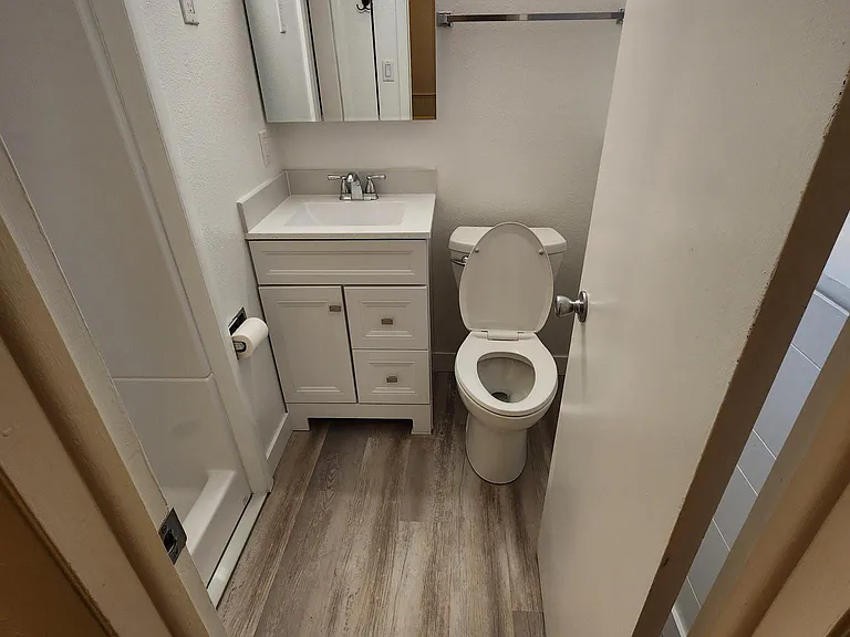 1085 Applewood Dr — Photo 8