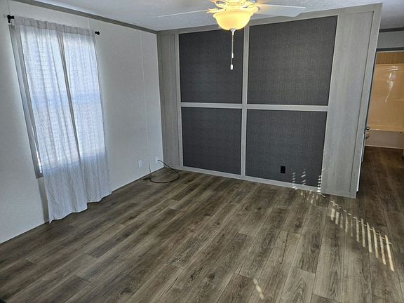 4th image of 3900 Clark Ln #162