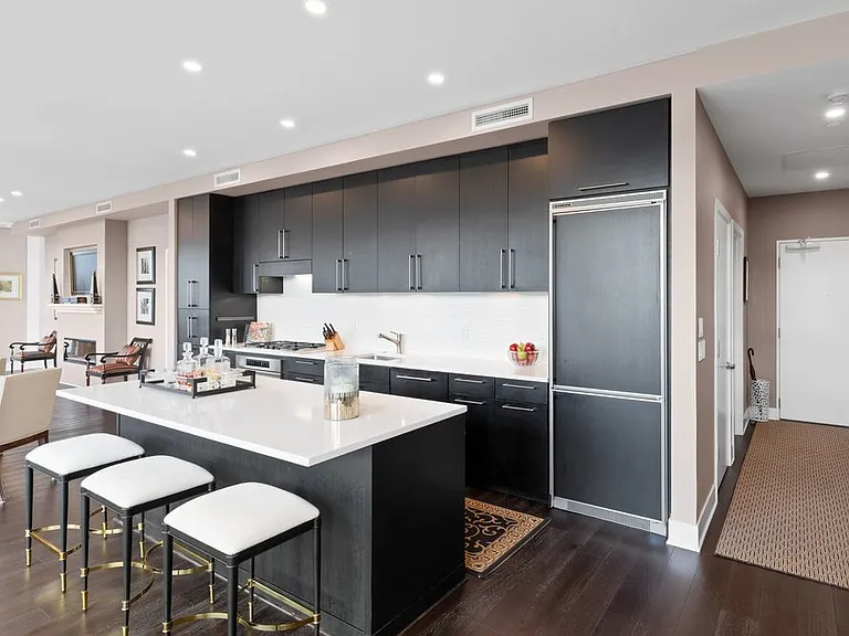 937 NW Glisan St #1431 — Photo 11