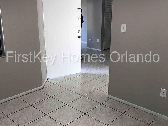 4th image of 4908 Barcelona St