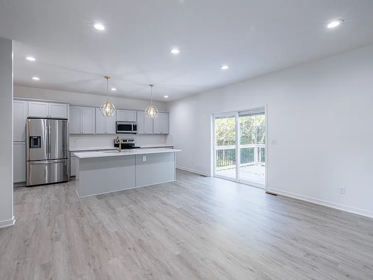 6204 Franciscan Dr — Photo 6
