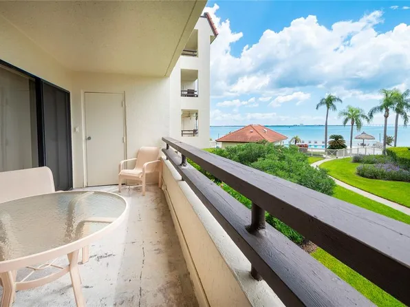 103 1st St E APT 116, Tierra Verde, FL 33715