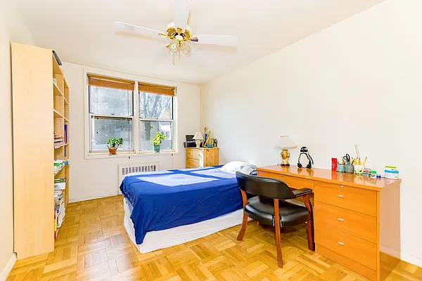 Sold by Re/Max In The City | media 8