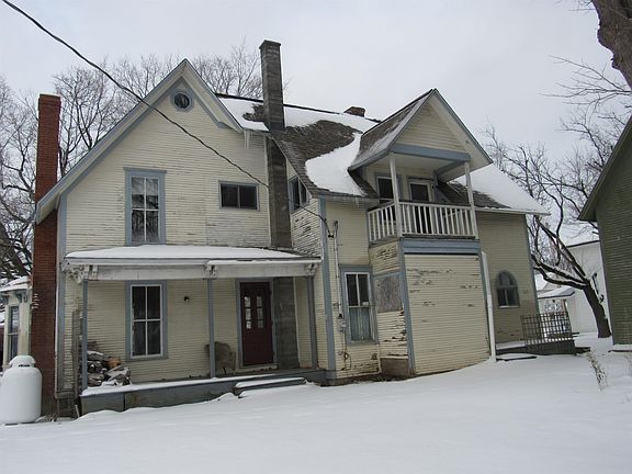 5th image of 2293 main Street