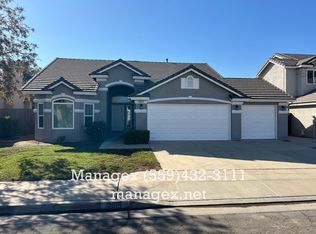 2815 E Pryor Dr, Fresno, CA