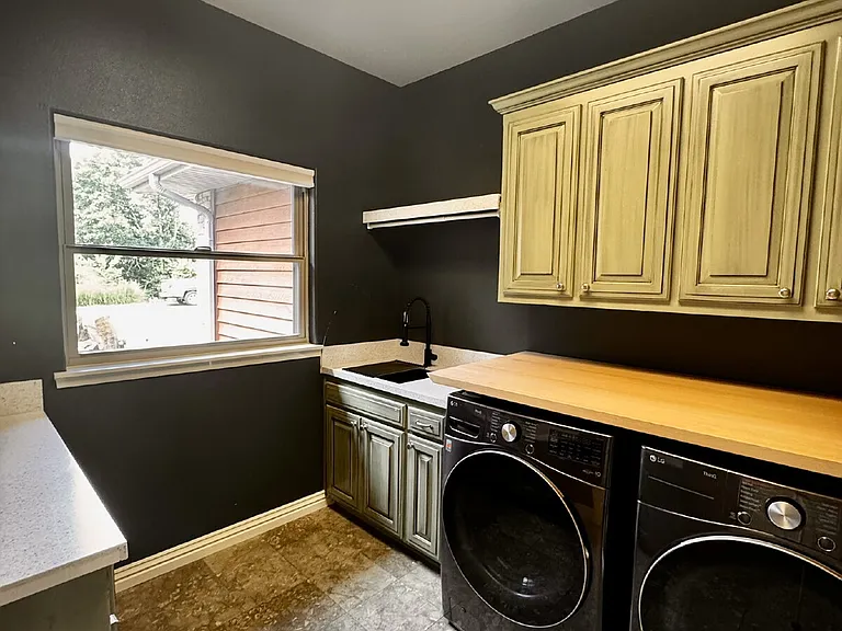 723 Lakeview Dr — Photo 20