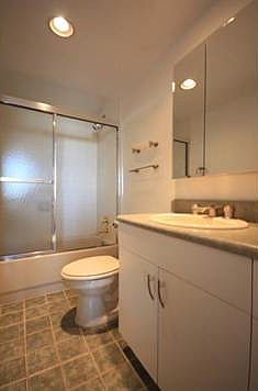 5th image of 1020 Meridian Ave APT 907