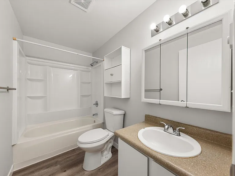 Parc Sprague Apartments — Photo 17