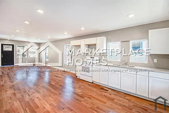4123 42nd Ct N — Photo 7