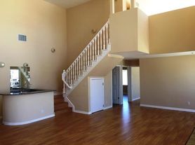 1872 Midvale Ave, Los Angeles, CA