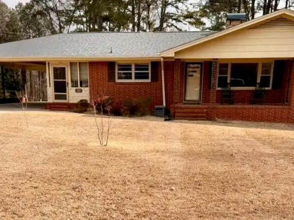 102 Hillcrest Dr, Smithfield, NC 27577
