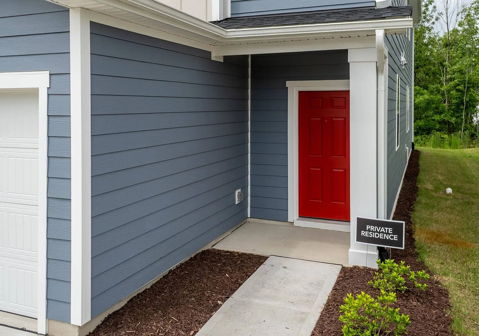 Meticulously Maintained Townhome! — Photo 3