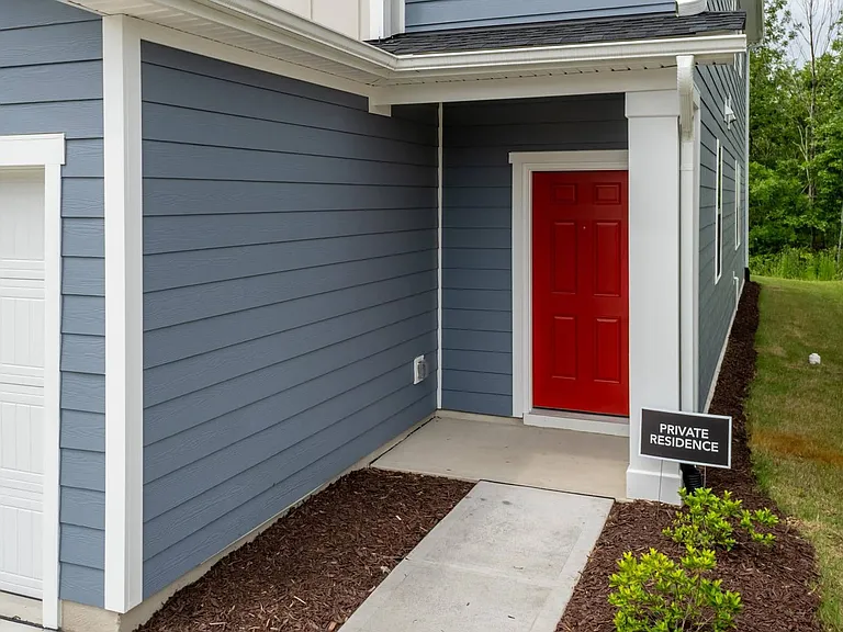 518 Eastwood St — Photo 3