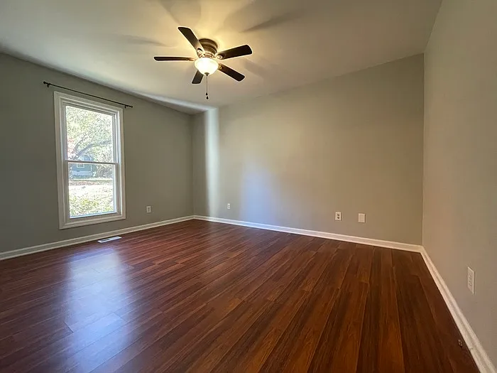 200 Glen Bonnie Ln — Photo 11