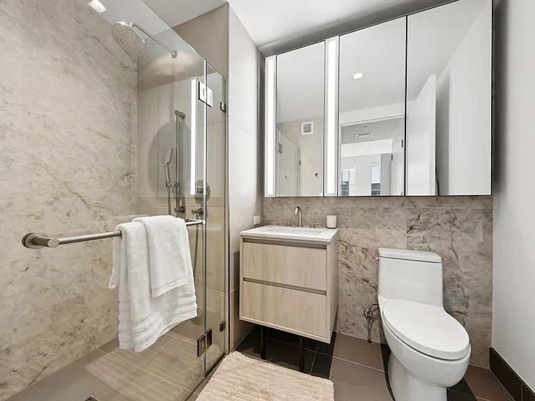 312 W 43rd St #7C — Photo 5