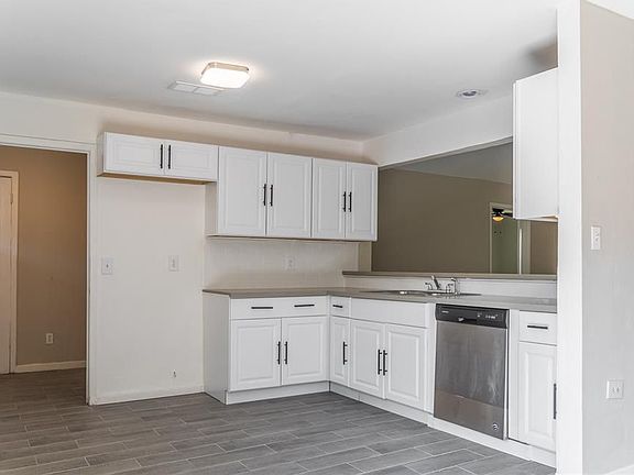 4th image of 12904 Westpark Dr