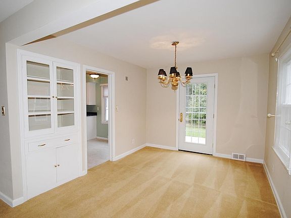 5th image of 8825 Stickney Ave