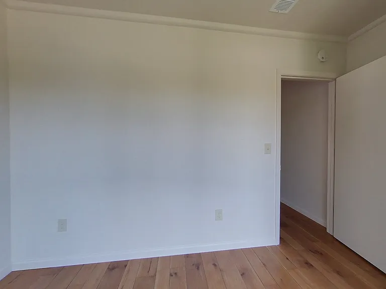 2412 Ellsworth St. — Photo 16