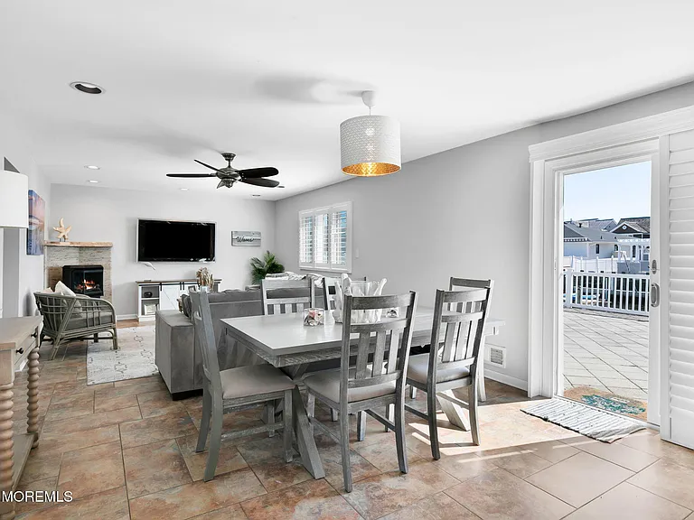 327 Tide Pond Rd — Photo 18