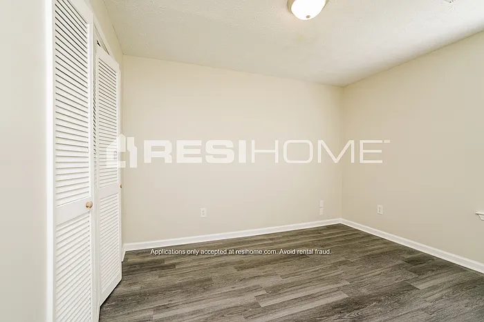 935 River Glen Pl — Photo 10