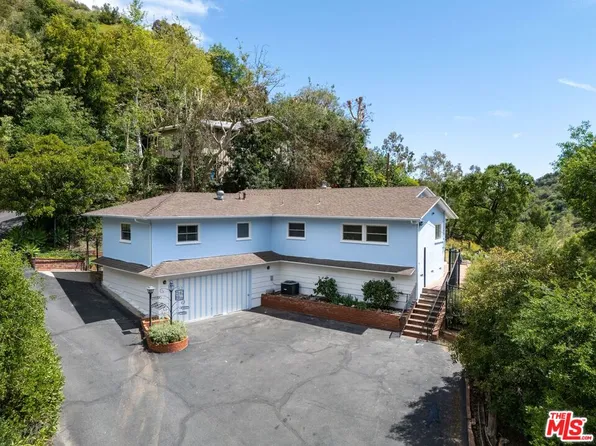 3908 Mandeville Canyon Rd, Los Angeles, CA 90049