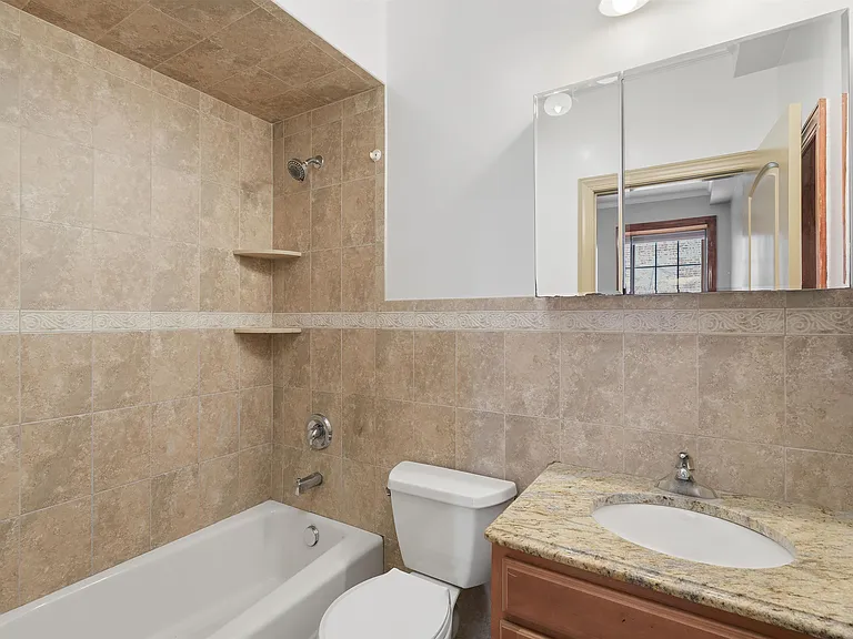 21 Saint Pauls Ave #1 — Photo 12