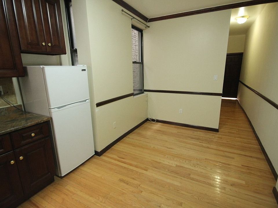 1st image of 97 E 7th St APT 14