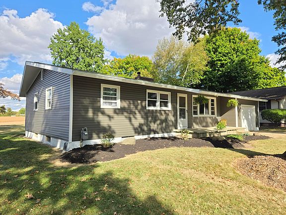 2nd image of 770 Timberlane Dr