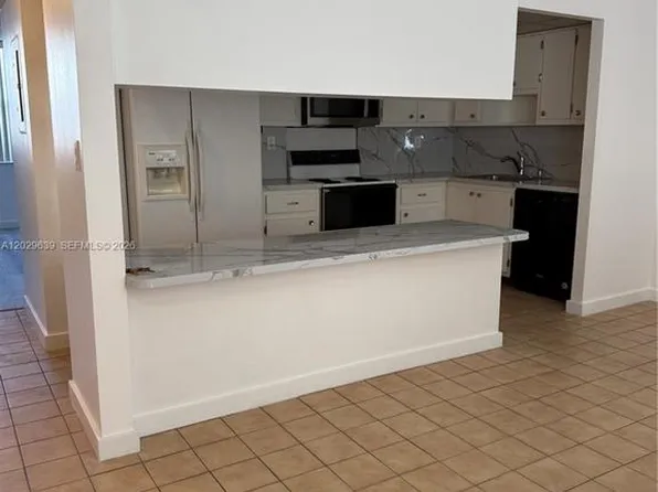20441 NE 30th Ave, Aventura, FL