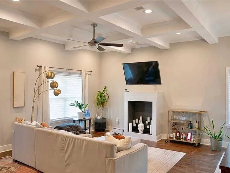 1005 Birch St — Photo 4