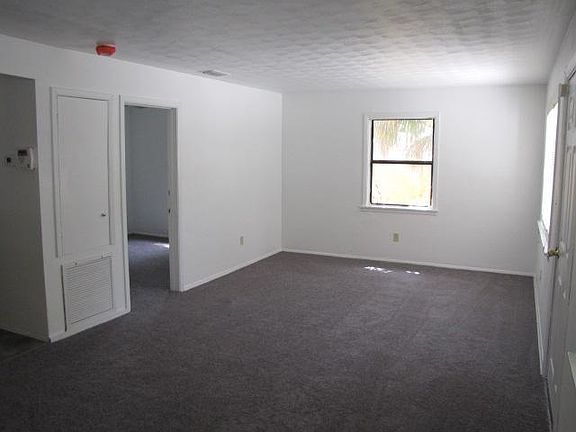 4th image of 1360 24th St