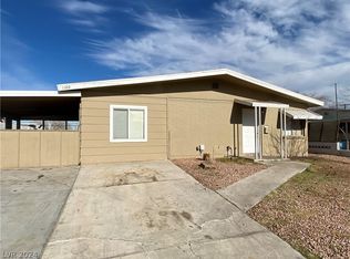 1120 Greenway Dr, Las Vegas, NV 89108