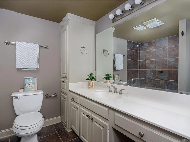 2045 N 3rd St #222 — Photo 14
