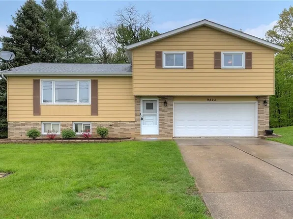 9223 Lincoln Dr, Northfield, OH 44067