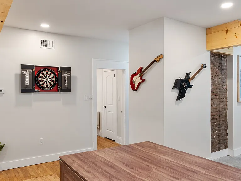 9400 Clifton Blvd #1 — Photo 9