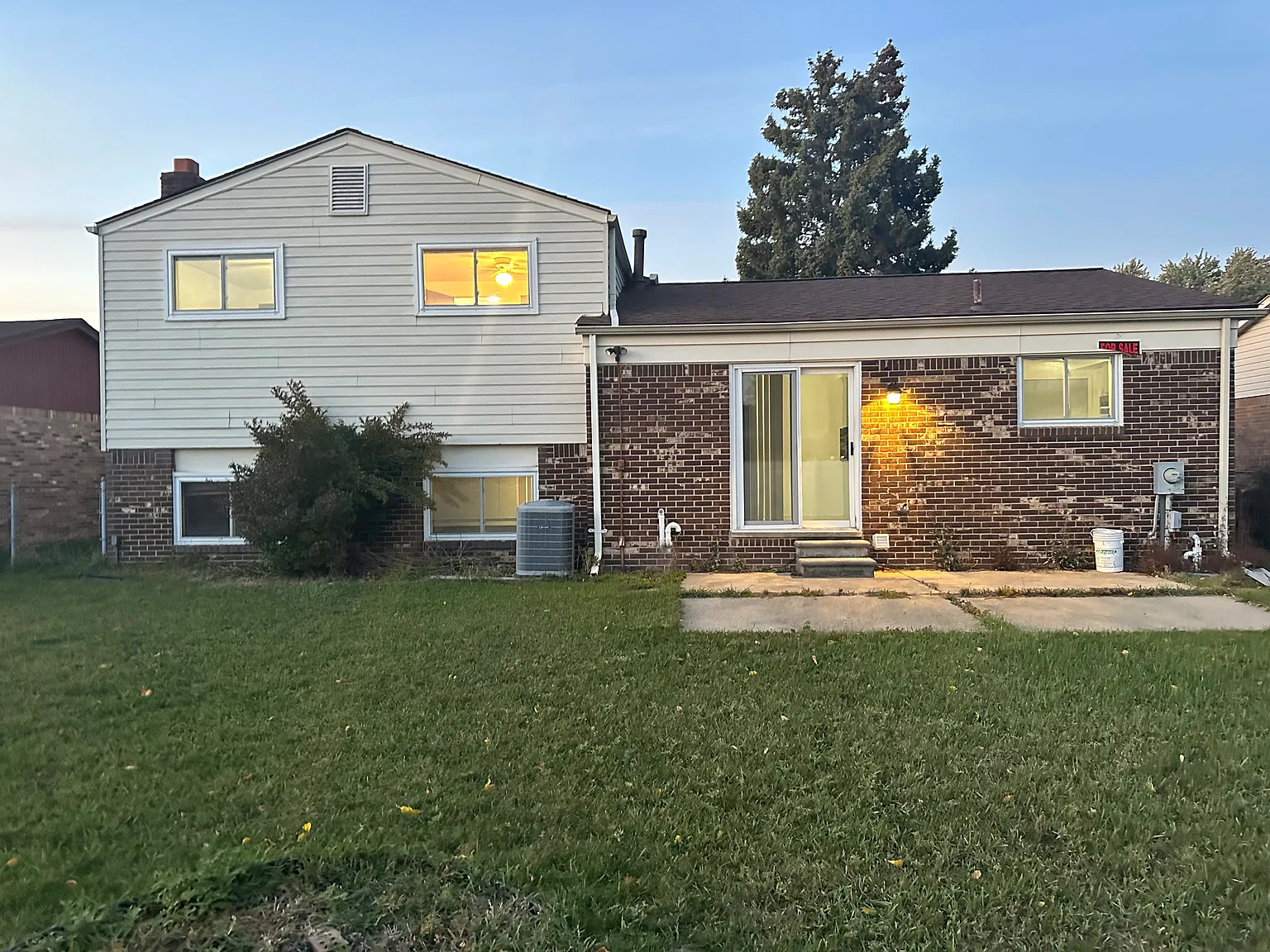 Frederick Dr, Clinton Township — Photo 3