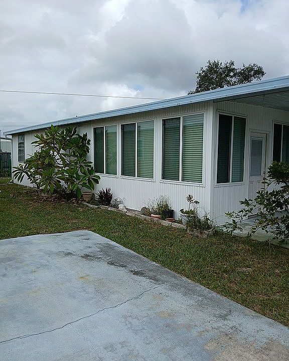2nd image of 109 Laura Ln