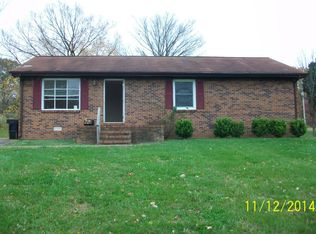 2 Cable Rd, Oak Grove, KY 42262