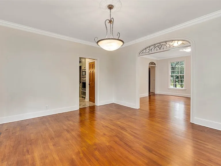 210 Settlers Rd — Photo 16