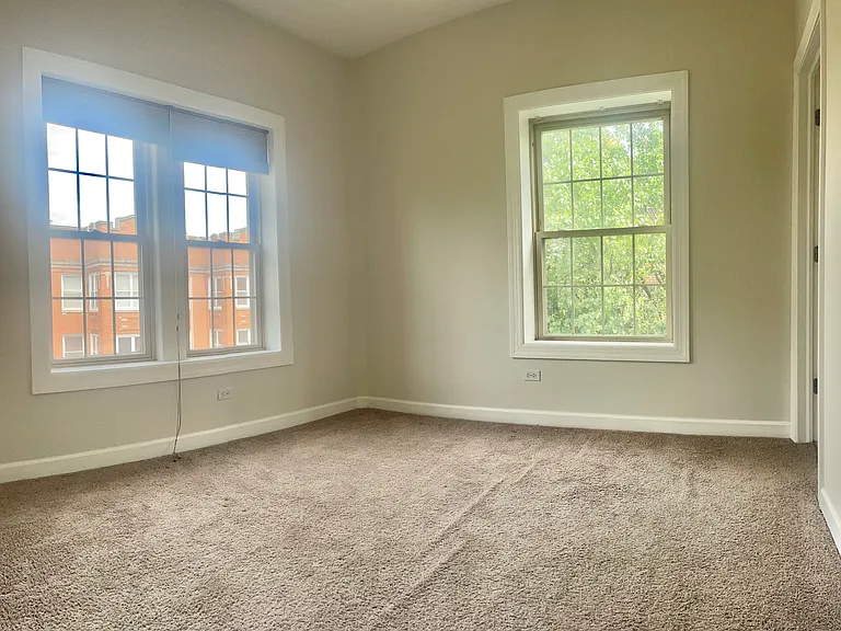 837 E 52nd St #3N — Photo 14