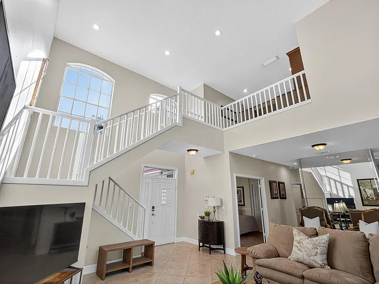 8400 Heritage Club Dr — Photo 22