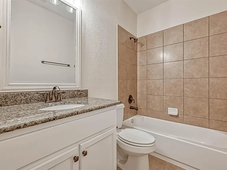 150 W Heritage Mill Cir — Photo 18