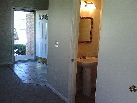 5th image of 2773 Riverbend Dr