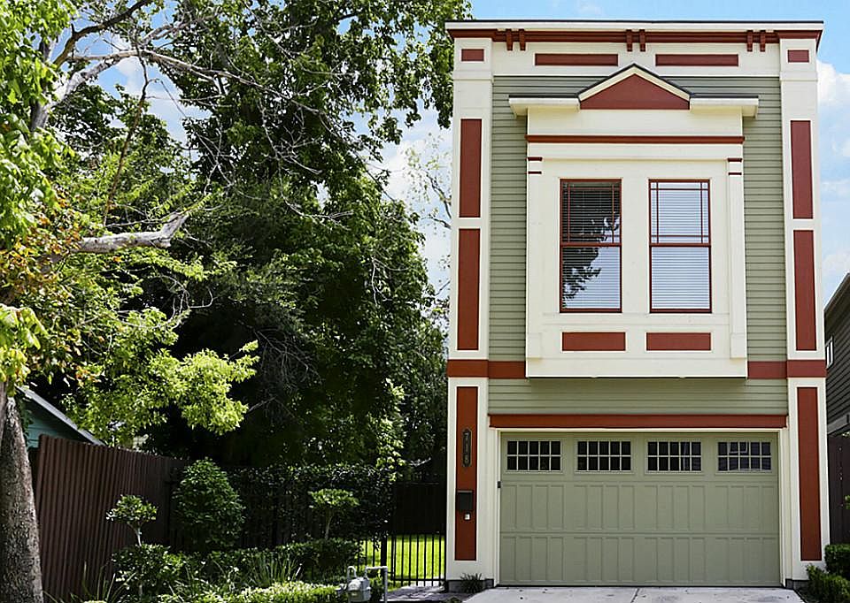 Gorgeous Victorian freestanding townhome in the Heights with a private driveway and attached 2 car garage at the end of cul-de-sac. Privacy inside the city!