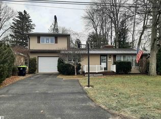 106 Emery St, East Tawas, MI 48730