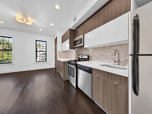 4th image of 1882 Bergen St #2